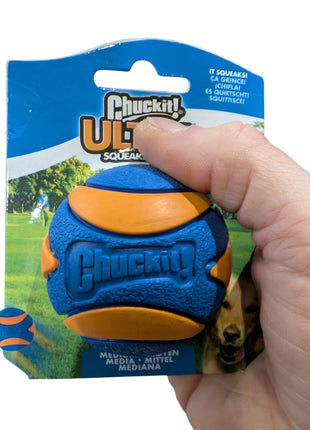 Chuckit ultra squeaker ball medium