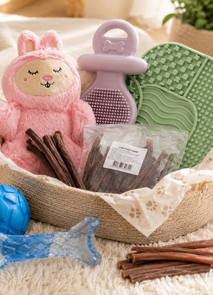 Fidello cadeaupakket voor een nieuwe puppy – welkomstpakket met o.a. speelgoed, snacks en likmat